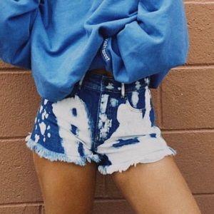 JORDACHE VINTAGE DENIM SHORTS. SIZE 27. Like new.